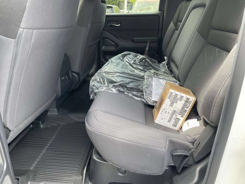 New 2026 Nissan Frontier SV w/ SV Convenience Package AWD/4WD image 10
