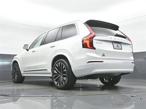 New 2026 Volvo XC90 T8 Ultra image 42