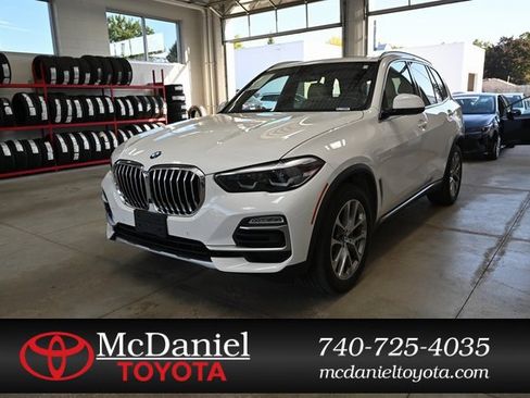 Used 2021 BMW X5 xDrive40i w/ Premium Package image 1