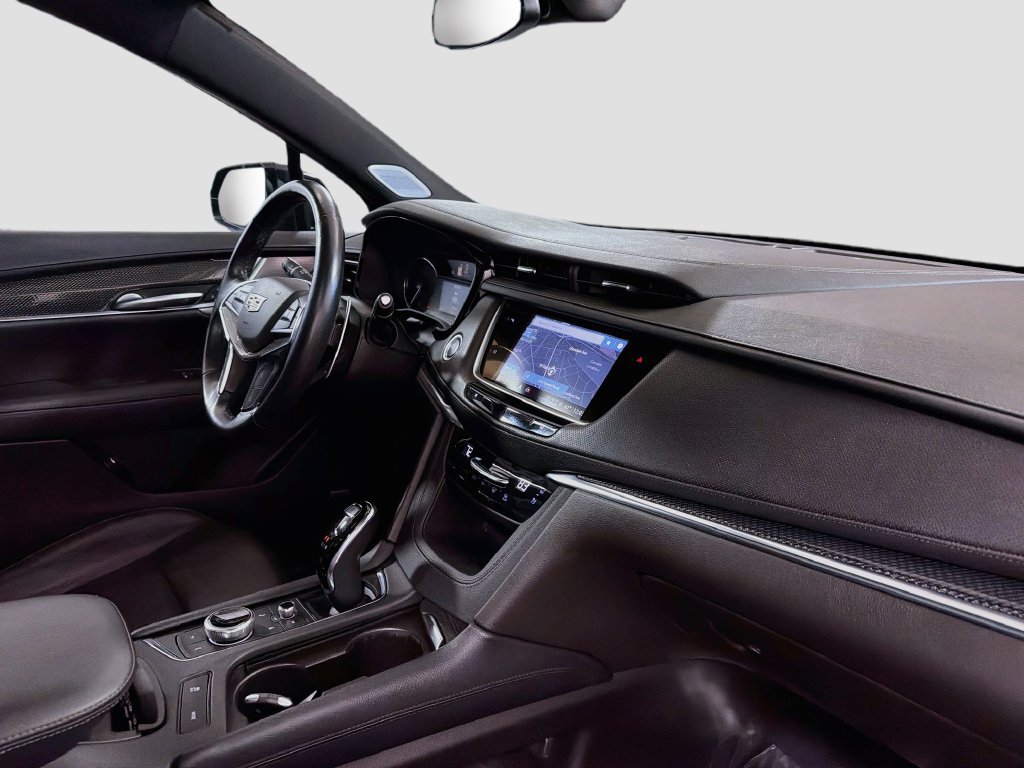 Used 2023 Cadillac XT5 Sportv w/ LPO, Floor Liner Package AWD/4WD image 32
