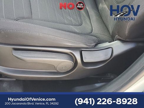 Certified 2023 Hyundai Santa Cruz SE AWD/4WD image 22