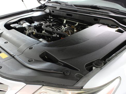 Used 2009 Lexus LX 570 4WD image 73