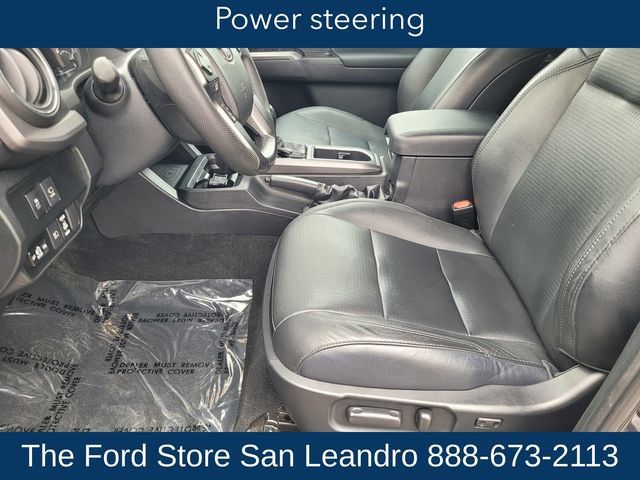 Used 2021 Toyota Tacoma TRD Off-Road w/ TRD Premium Off Road Package AWD/4WD image 24