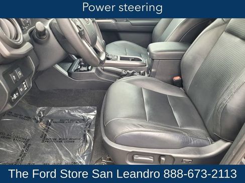 Used 2021 Toyota Tacoma TRD Off-Road w/ TRD Premium Off Road Package AWD/4WD image 24