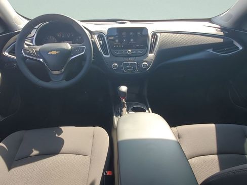 Used 2025 Chevrolet Malibu RS image 24
