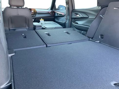 New 2026 Chevrolet TrailBlazer RS w/ Driver Confidence Package image 32