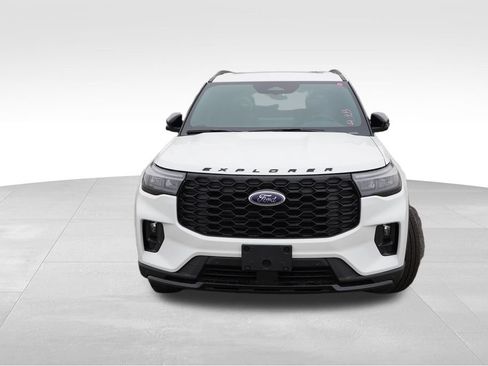 New 2026 Ford Explorer ST-Line AWD/4WD image 8