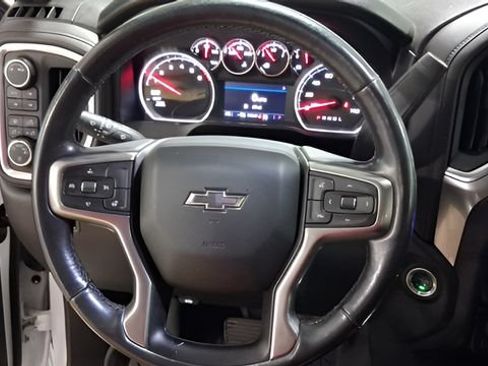 Used 2020 Chevrolet Silverado 1500 LT Trail Boss AWD/4WD image 11