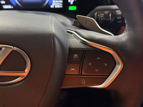 Used 2024 Lexus NX 450h+ AWD w/ Luxury Package image 18