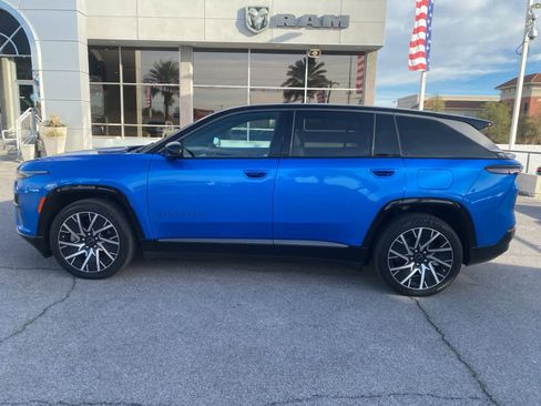 Used 2025 Jeep Wagoneer S Limited image 9