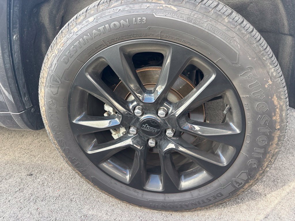 Used 2021 Jeep Grand Cherokee Laredo X AWD/4WD image 13