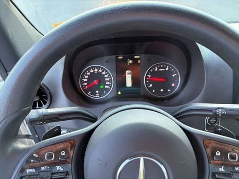 Used 2024 Mercedes-Benz Sprinter 2500 image 5