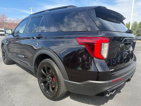 Used 2021 Ford Explorer ST w/ Equipment Group 401A image 3