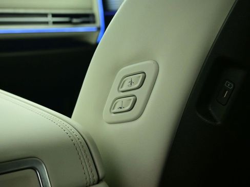 Used 2025 Hyundai Santa Fe Calligraphy image 48