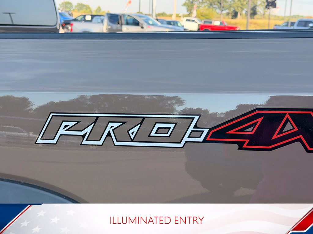 Used 2023 Nissan Frontier PRO-4X w/ Pro Convenience Package AWD/4WD image 15