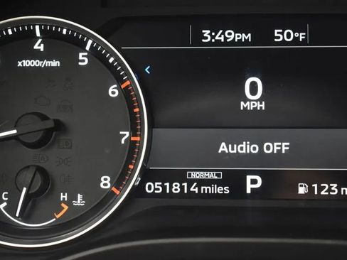 Used 2024 Mitsubishi Outlander ES image 28