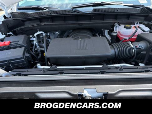 New 2026 GMC Sierra 1500 Pro w/ Graphite Edition AWD/4WD image 10