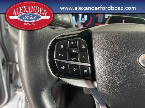 Used 2025 Ford Explorer Platinum w/ LUX Leather Package AWD/4WD image 23