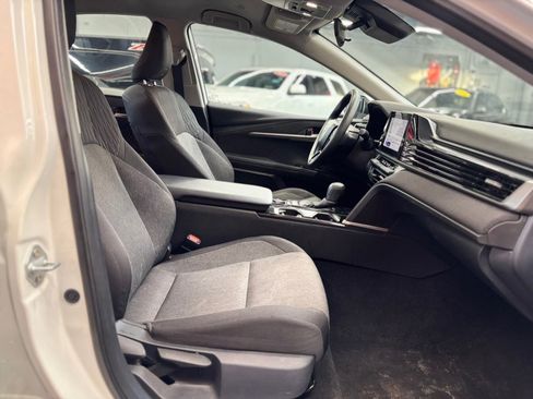 Used 2025 Toyota Camry LE FWD image 21