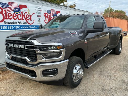 New 2026 RAM 3500 Tradesman w/ Chrome Appearance Group A image 6