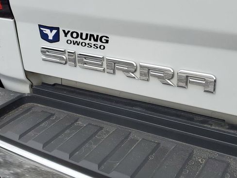 Used 2018 GMC Sierra 2500 SLE w/ HD SLE Preferred Plus Package image 29