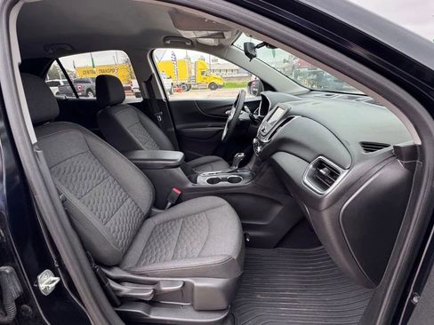 Used 2020 Chevrolet Equinox LT image 16