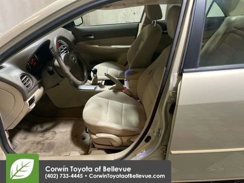 Used 2004 MAZDA MAZDA6 i image 15