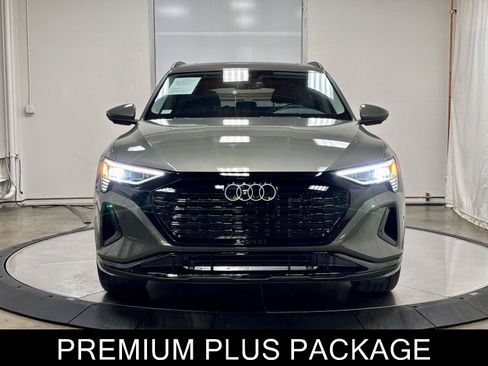 Used 2024 Audi Q8 e-tron Premium Plus w/ Premium Plus Package AWD/4WD image 2