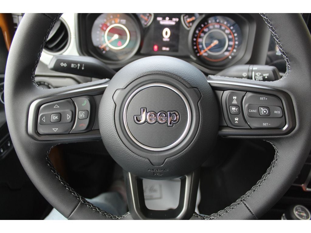 New 2026 Jeep Gladiator Sport AWD/4WD image 9