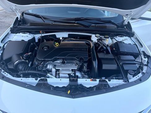 Used 2025 Chevrolet Malibu LT FWD image 33
