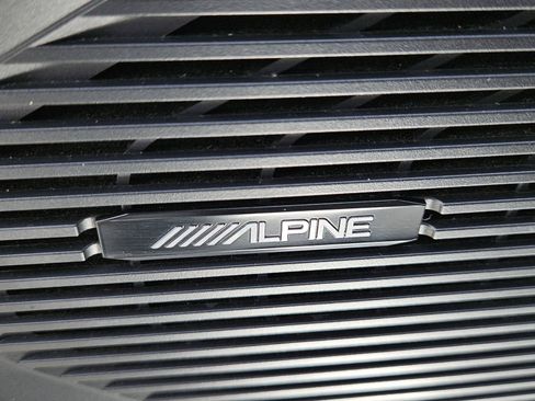 Used 2024 Jeep Wagoneer Series II w/ Flexible Seating Group RWD image 27