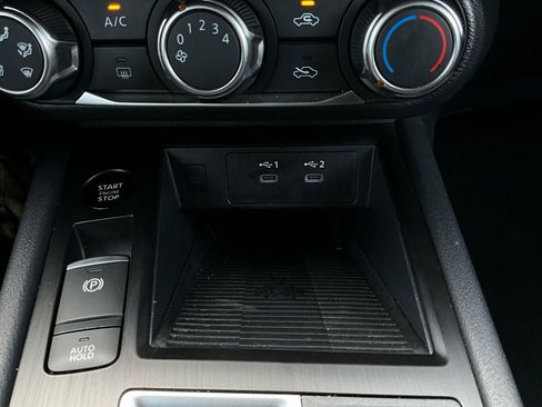 Used 2025 Nissan Kicks SV image 23