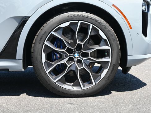 Used 2024 BMW X7 M60i w/ Executive Package AWD/4WD image 13