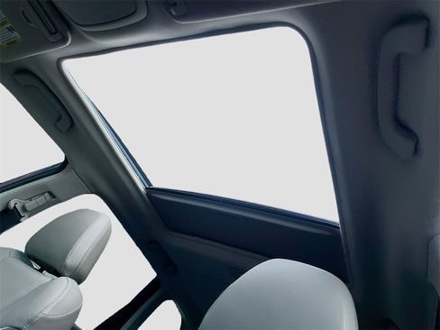 Used 2024 Subaru Forester Limited image 23