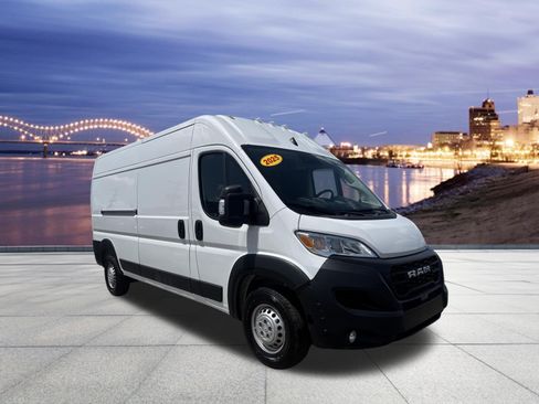 Used 2025 RAM ProMaster 2500 w/ Convenience Group FWD image 5