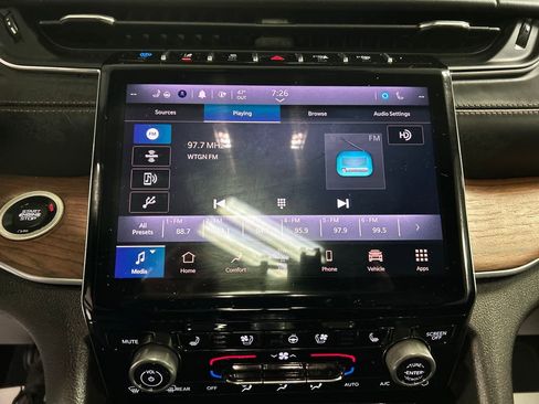 Used 2023 Jeep Grand Cherokee Summit image 17