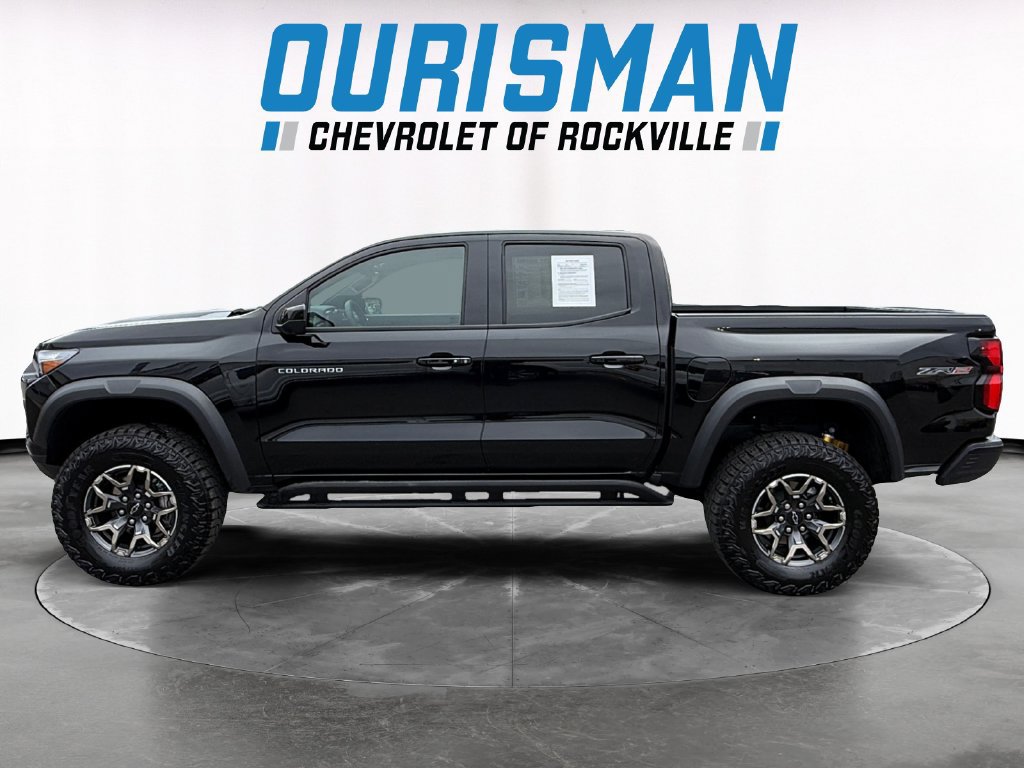 Used 2026 Chevrolet Colorado ZR2 w/ Technology Package AWD/4WD image 3