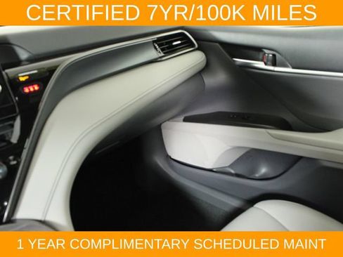 Used 2023 Toyota Camry SE w/ Cold Weather Package FWD image 16