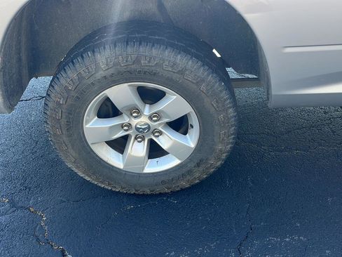 Used 2014 RAM 1500 Classic SLT RWD image 33