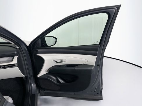 Used 2025 Hyundai Tucson SEL FWD image 31