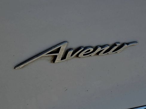 Used 2023 Buick Enclave Avenir w/ Avenir Technology Package AWD/4WD image 10