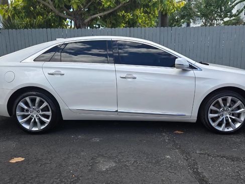 Used 2017 Cadillac XTS Luxury image 2