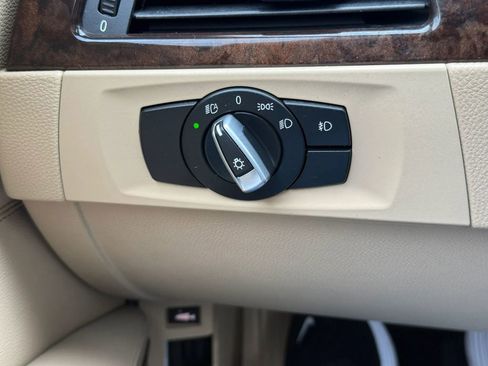 Used 2011 BMW 328i xDrive Sedan AWD/4WD image 20