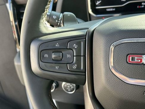 Used 2025 GMC Sierra 1500 AT4 image 35