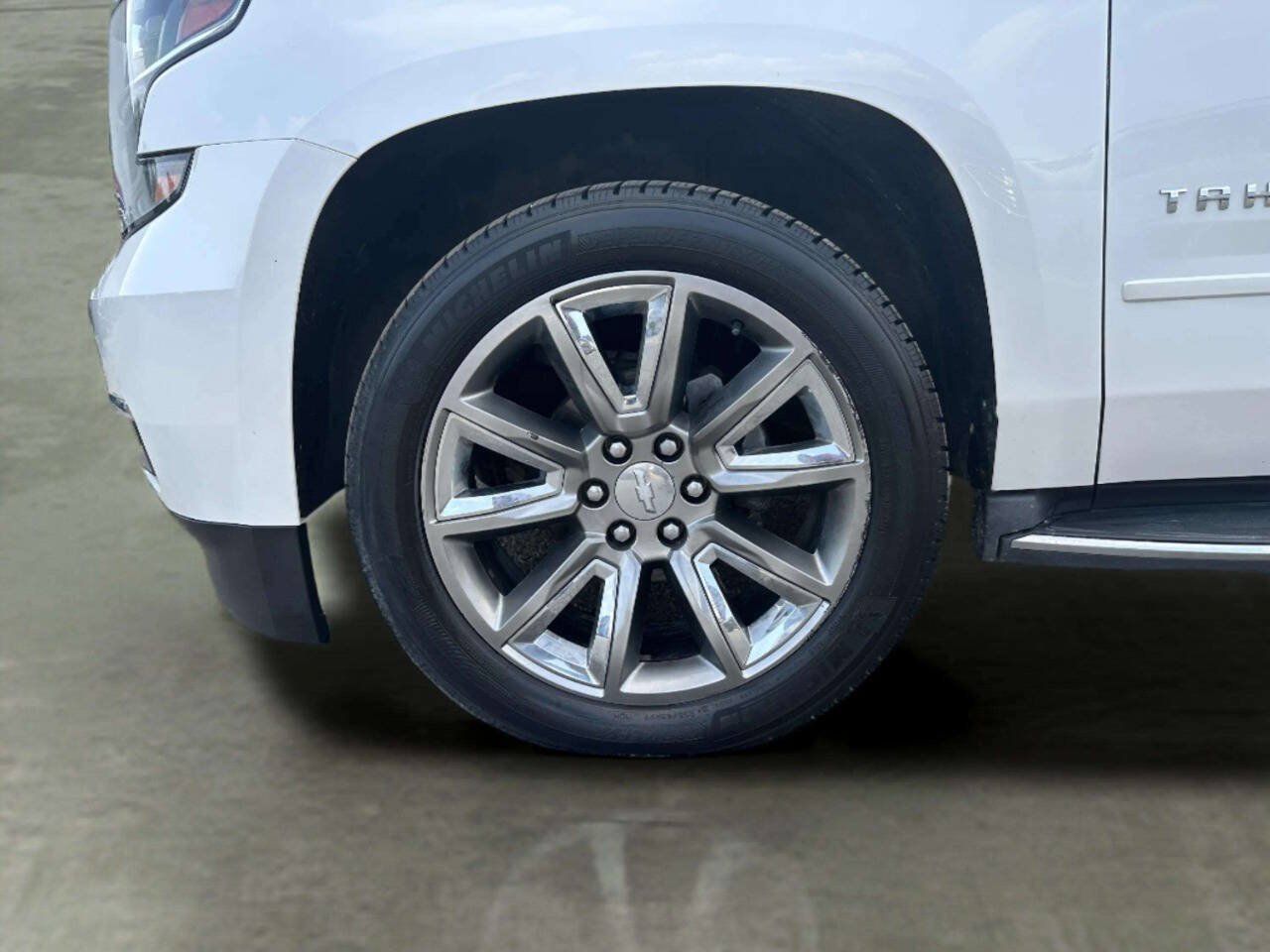 Used 2016 Chevrolet Tahoe LTZ AWD/4WD image 17