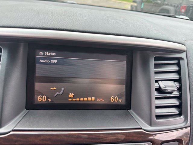 Used 2014 Nissan Pathfinder SL AWD/4WD image 17
