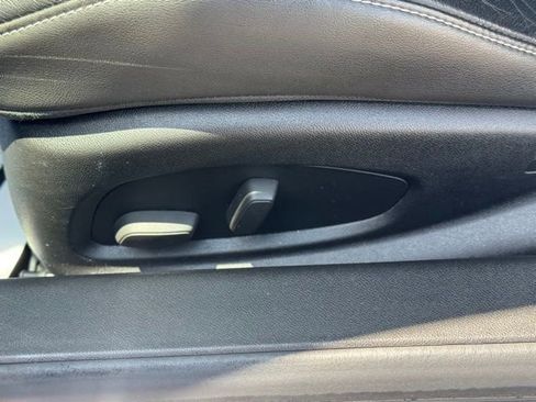 Used 2016 Chevrolet Camaro LT RWD image 9