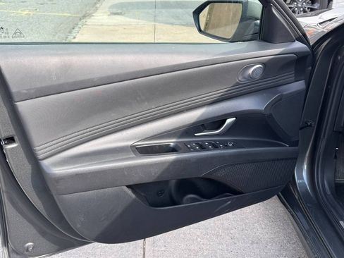 Used 2025 Hyundai Elantra SEL FWD image 22