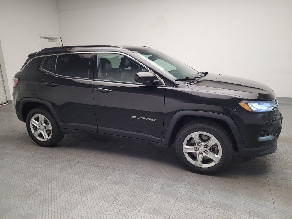 Used 2023 Jeep Compass Latitude AWD/4WD image 11
