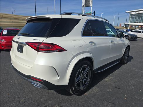 Used 2022 Mercedes-Benz GLE 450 4MATIC image 3